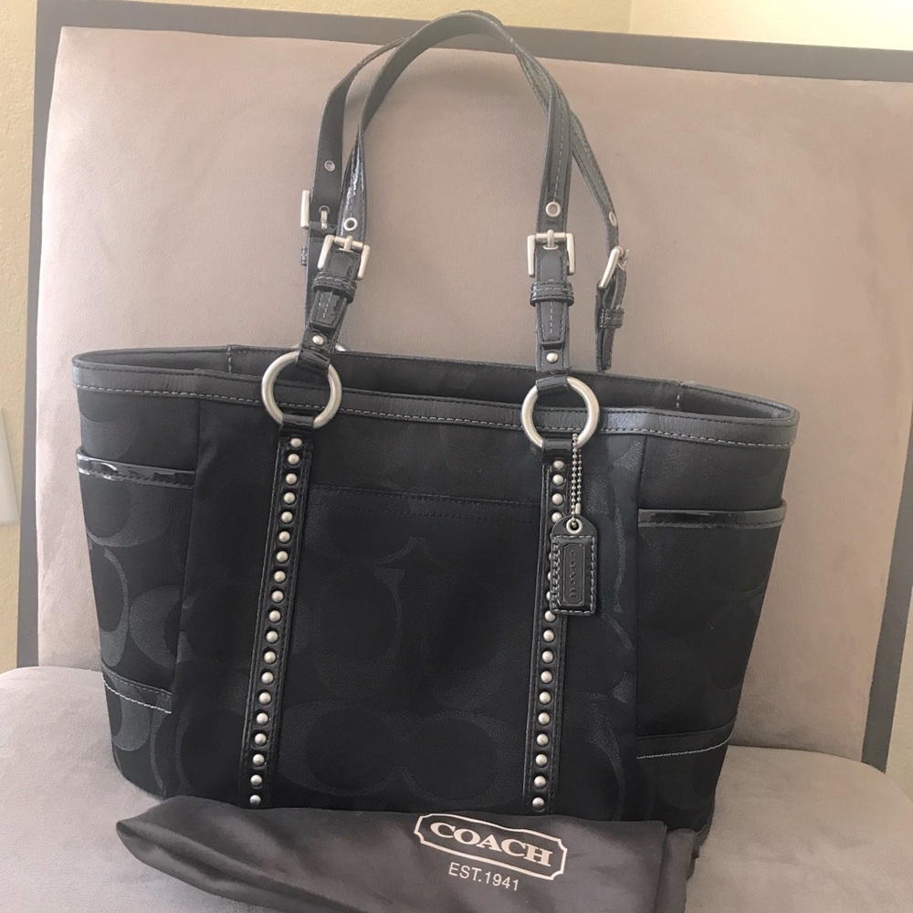 Black signature Coach bag with dust bag and key chain